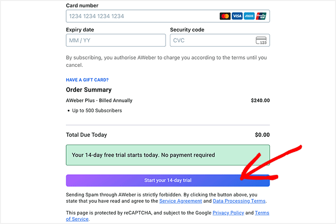 Ingresa tu nombre y dirección de correo electrónico para comenzar con el plan plus de AWeber