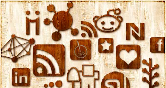 Wood social networking icons