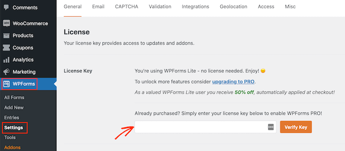 Inserindo sua chave de licença do WPForms